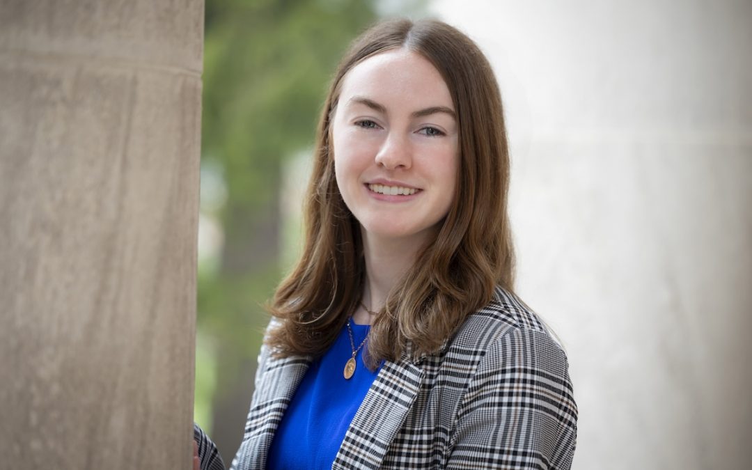 Ciara Lyons (C’22)