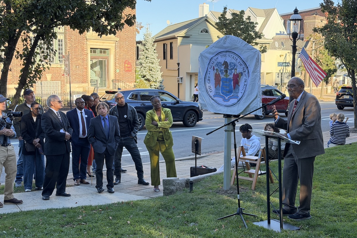 Drew University Joins In Unveiling Plaque Commemorating 1964 Madison Barbershop Protests