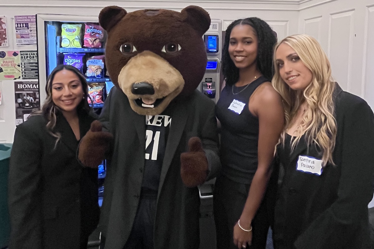 Drew Students Brave the Bear Den