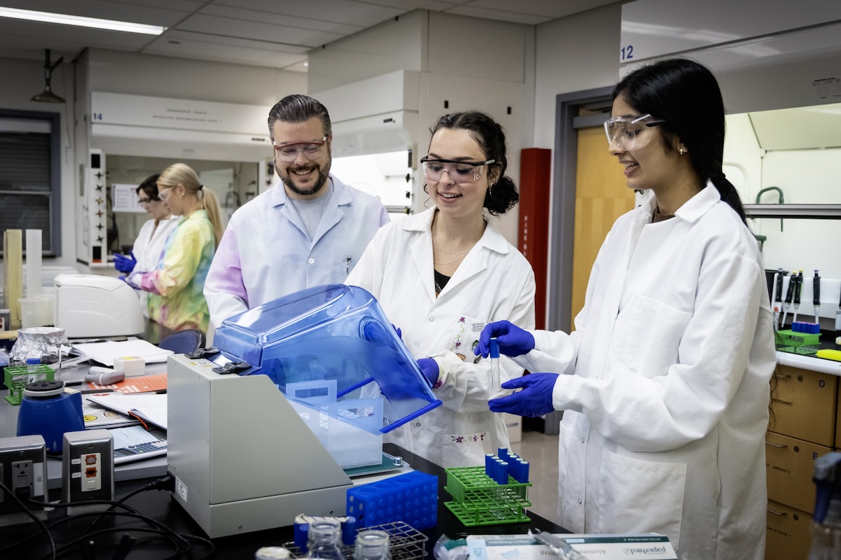 Drew University Students Get Hands-On Lab Experience in Drew Summer Science Institute (DSSI)