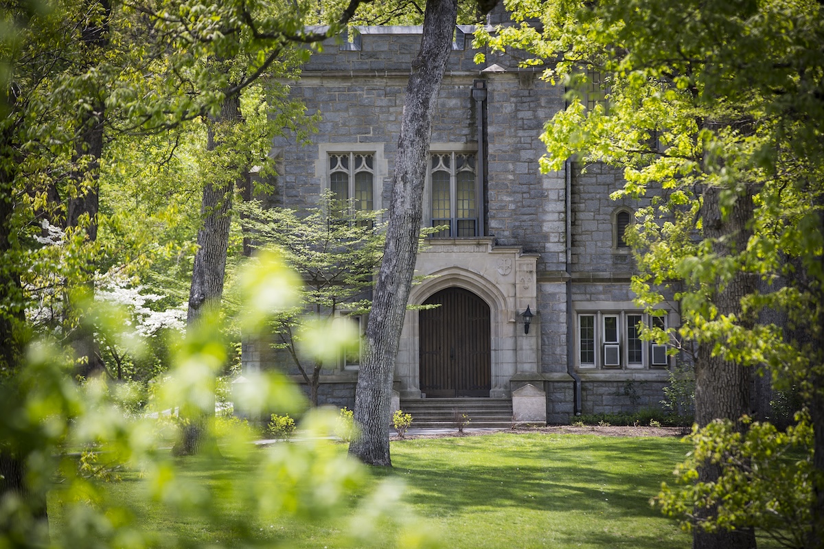 Drew’s Caspersen School of Graduate Studies Hosts Arts & Letters Salon