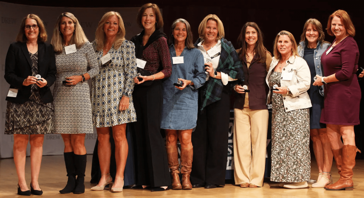 The Women’s Field Hockey Team from 1985 was honored as the “Team of Distinction” during the Athletics Hall of Fame 