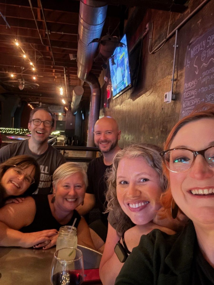 Sara (Drew friend), Michael Osinski C’01, Gigi Naglak C’99, Matthew (Michael’s husband), Jeni McCool C’04, and Meghann Williams C’02 at Meghann’s Philadelphia Fringe Festival show