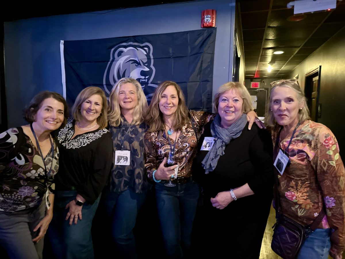 Carle (Del Prete) Falk, Lisa Aires McKinley, Adriene (Raguseo) Dobrow, Carrie Genovese, Jean Gogarty, and Laura Biber (all C’85) at Rangers Reunite: Alumni Weekend